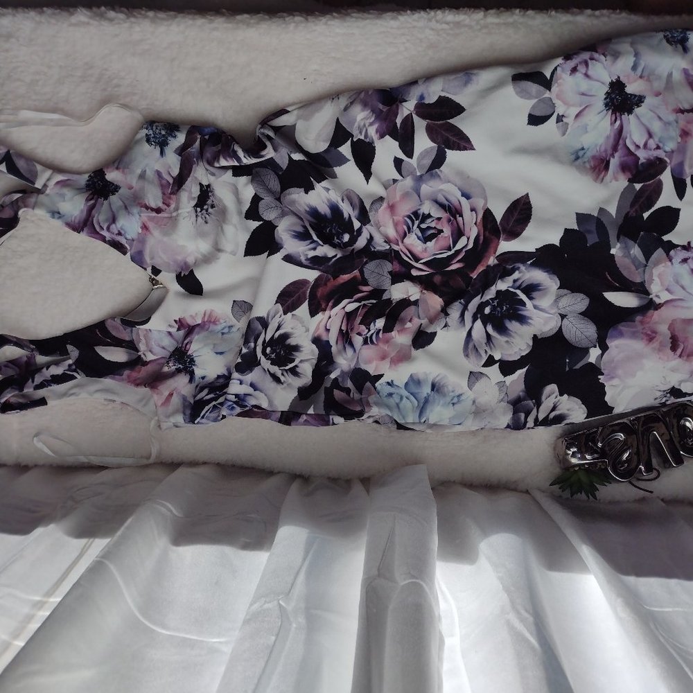 Women's dress